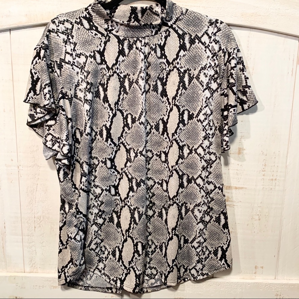 Snake Print Top - Picture 2 of 4